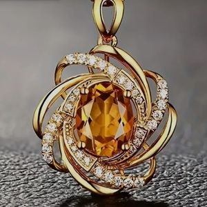 Elegant Topaz Flower Pendant Neckalce